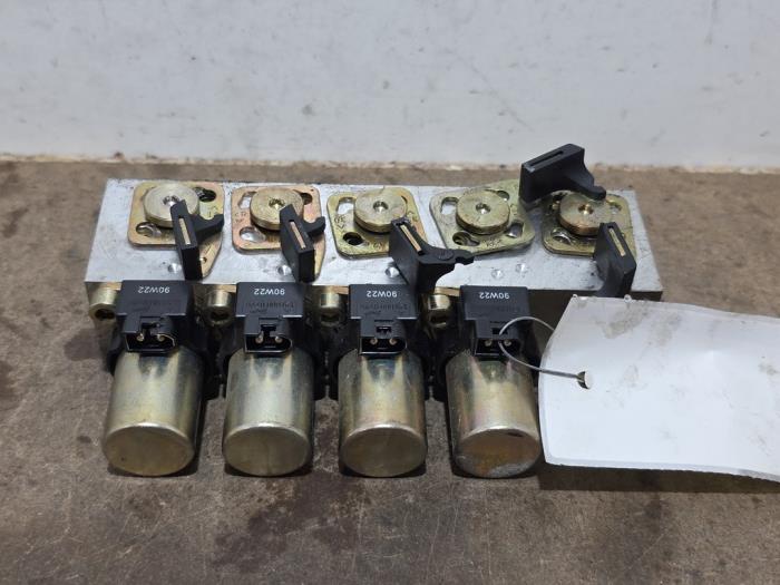 Bloque de válvulas hidráulico Mercedes SL