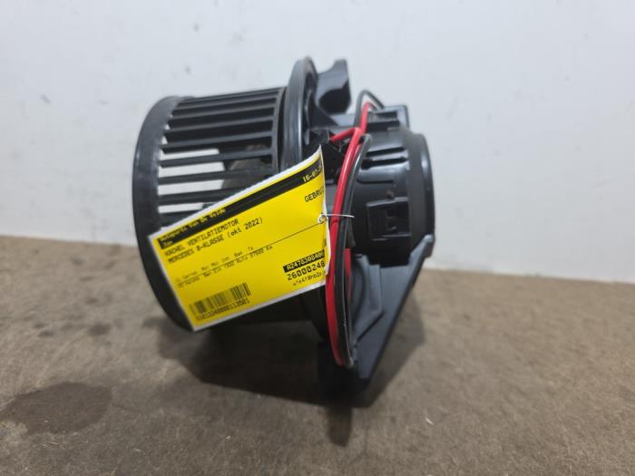 Heating and ventilation fan motor Mercedes B-Klasse