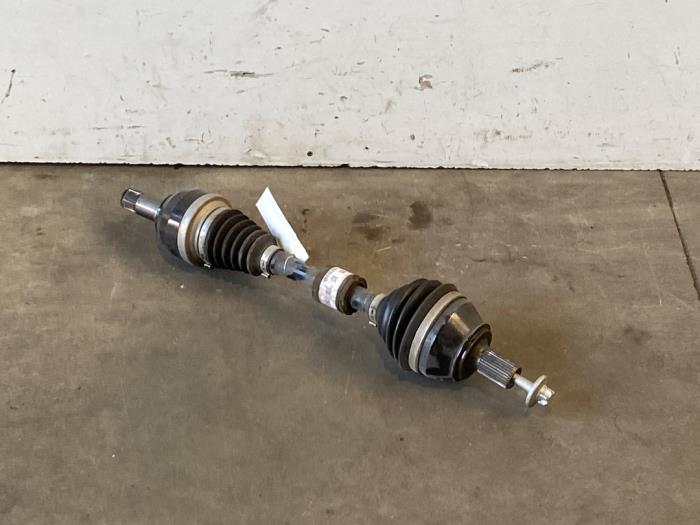 Front drive shaft, left Mercedes B-Klasse