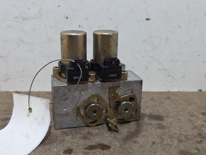 Bloque de válvulas hidráulico Mercedes SL