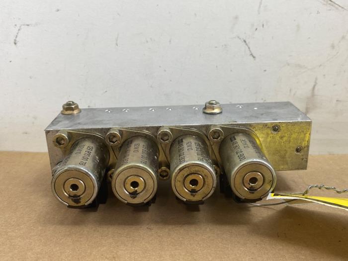 Hydraulic valve unit Mercedes SL