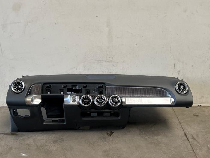 Panel Mercedes GLB-Klasse