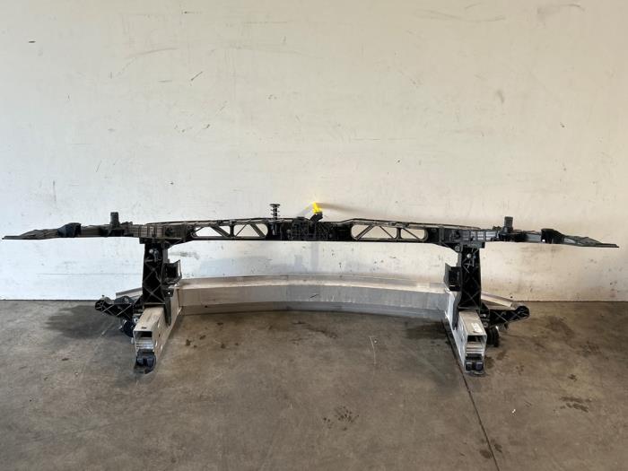 Vorderwand Mercedes GLB-Klasse
