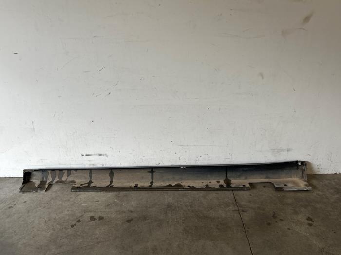 Próg prawy Mercedes B-Klasse