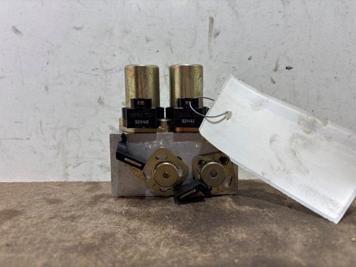 Hydraulic valve unit Mercedes SL