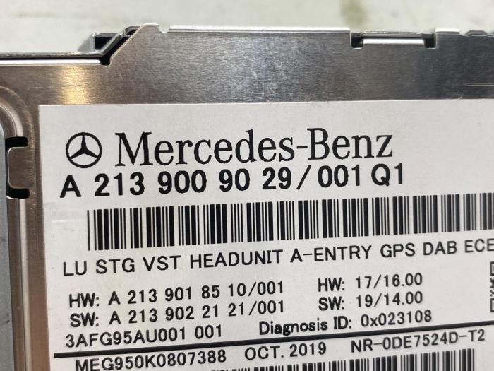 Radio Mercedes C-Klasse