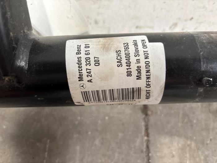 Fronts shock absorber, left Mercedes GLA