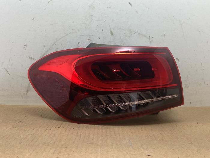 Rücklicht links Mercedes GLA