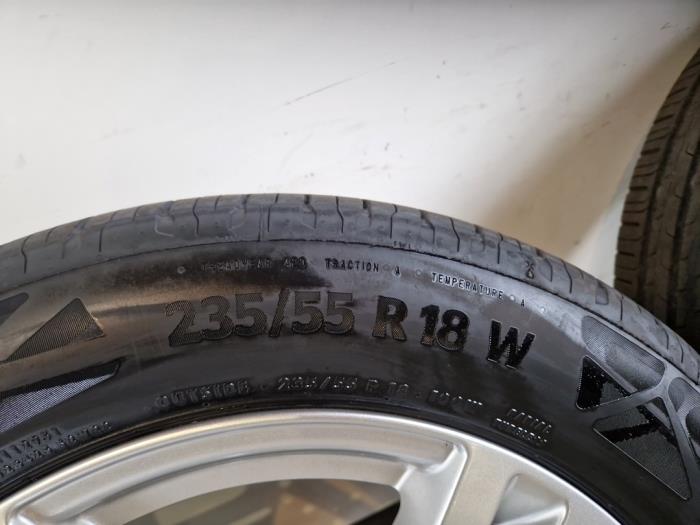 Sportfelgensatz + Reifen Mercedes GLA