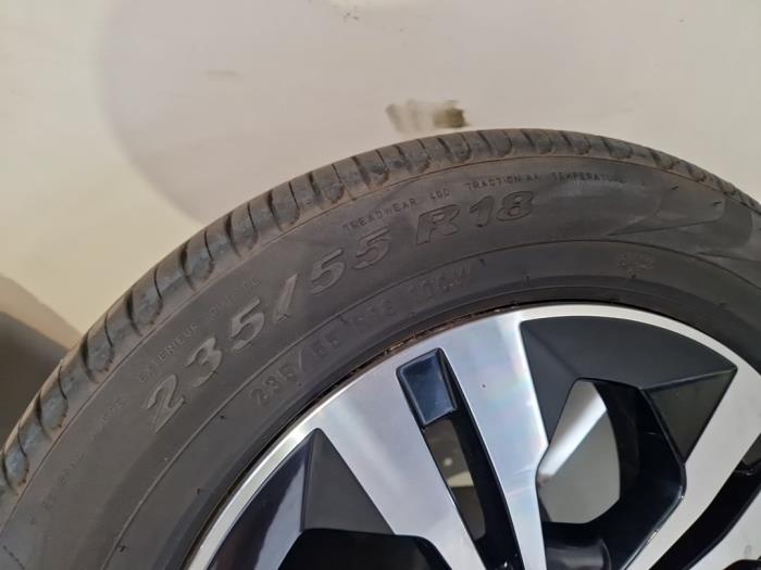 Zestaw felg sportowych + opony Mercedes GLA