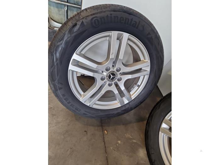 Sportfelgensatz + Reifen Mercedes GLB-Klasse
