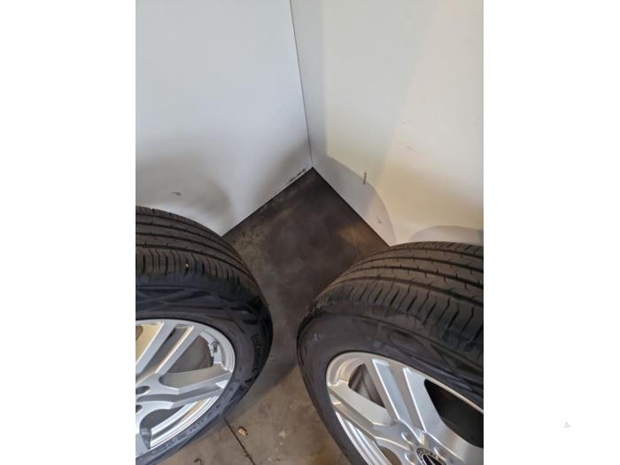 Sportfelgensatz + Reifen Mercedes GLB-Klasse