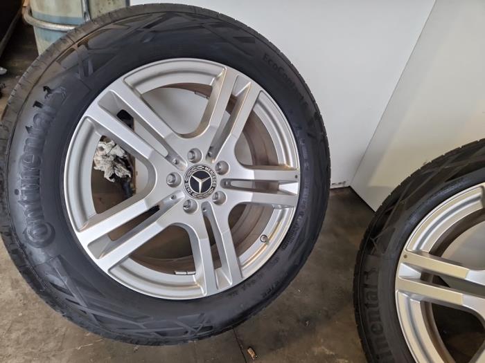 Sportfelgensatz + Reifen Mercedes GLB-Klasse