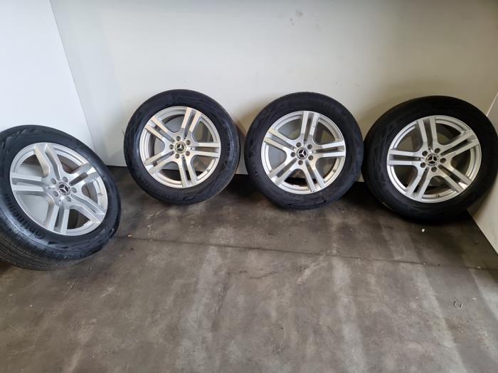 Sportfelgensatz + Reifen Mercedes GLB-Klasse