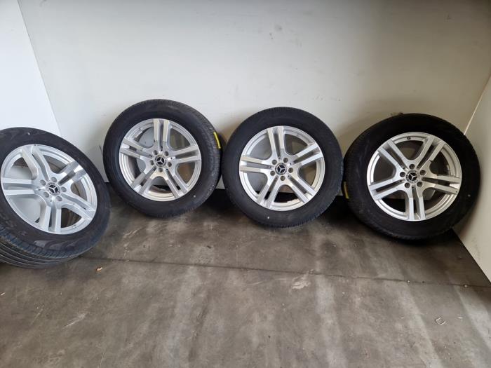 Sportfelgensatz + Reifen Mercedes GLB-Klasse
