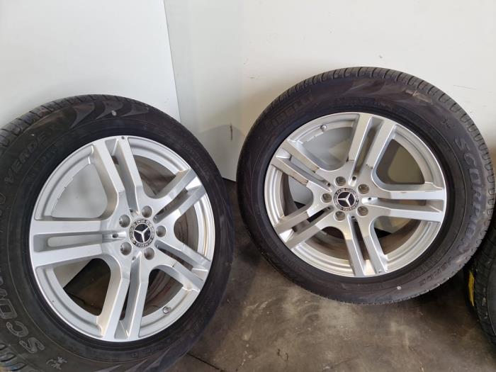 Sportfelgensatz + Reifen Mercedes GLB-Klasse