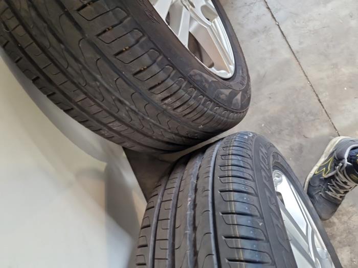 Sportfelgensatz + Reifen Mercedes GLB-Klasse