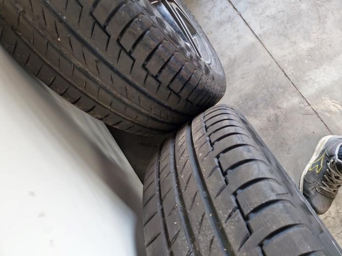 Juego de llantas deportivas + neumáticos Mercedes GLA