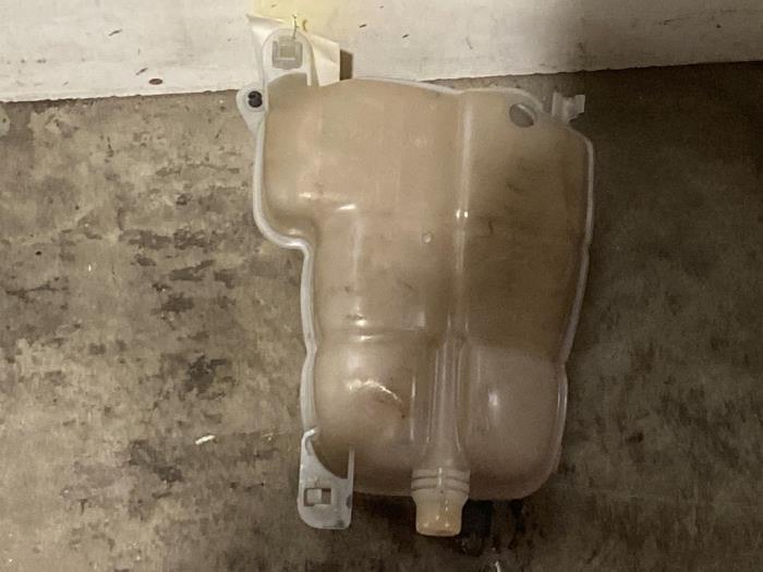 Vaso de expansión Mercedes CLA