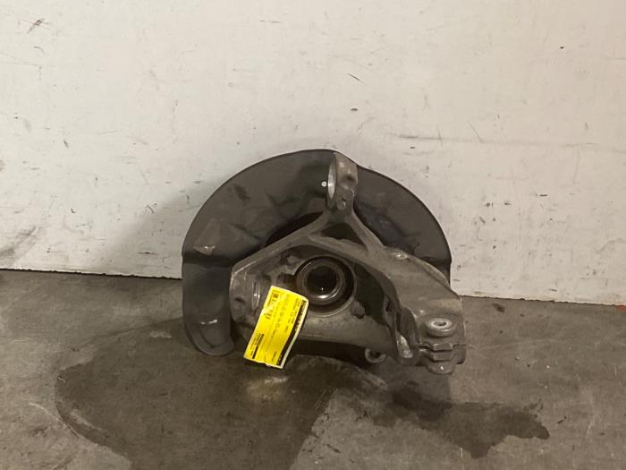 Mangueta de dirección izquierda delante Mercedes CLA