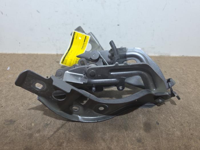 Bonnet Hinge Mercedes CLA