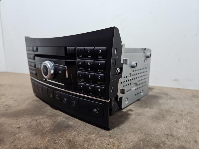 Radio Mercedes E-Klasse