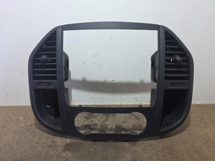 Luchtrooster Dashboard Mercedes Vito