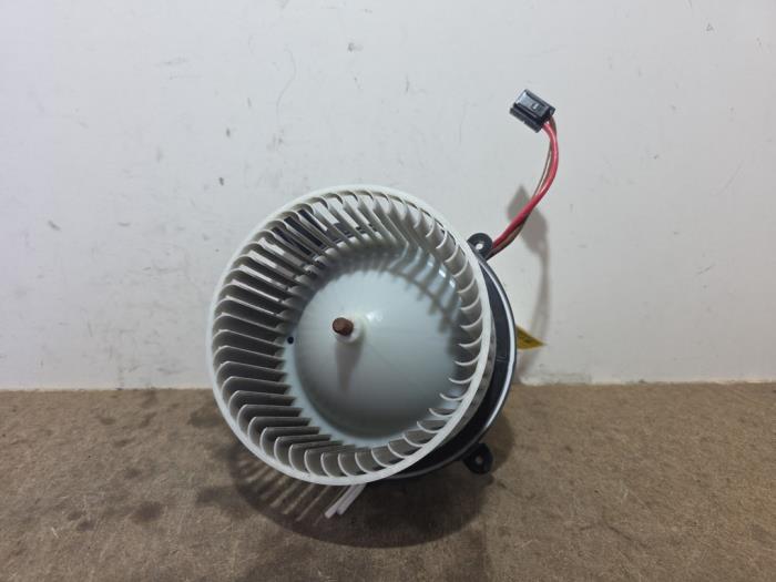 Kachel Ventilatiemotor Mercedes Vito