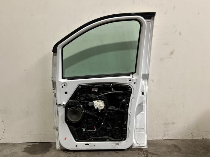 Door 2-door, right Mercedes Vito