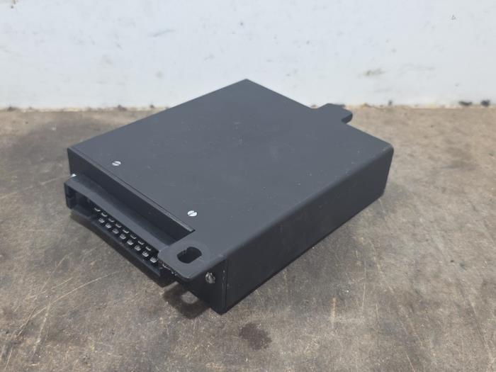 Amplificateur radio Mercedes SL