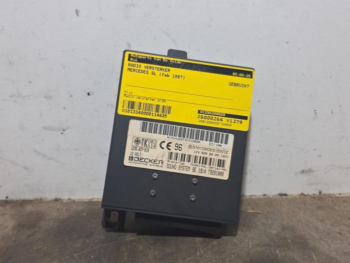 Amplificateur radio Mercedes SL