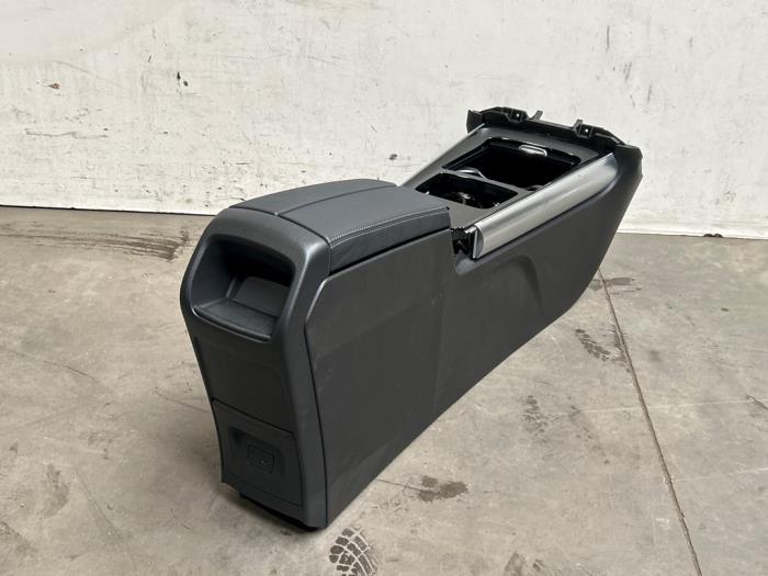 Middle console Mercedes GLB-Klasse