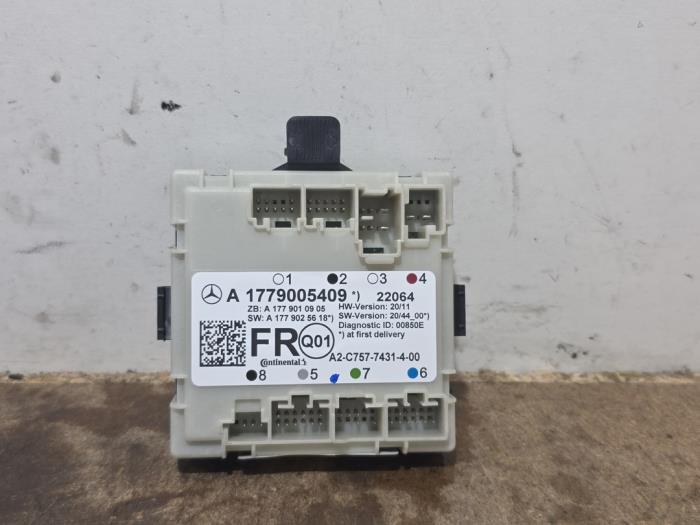 Central door locking module Mercedes GLA