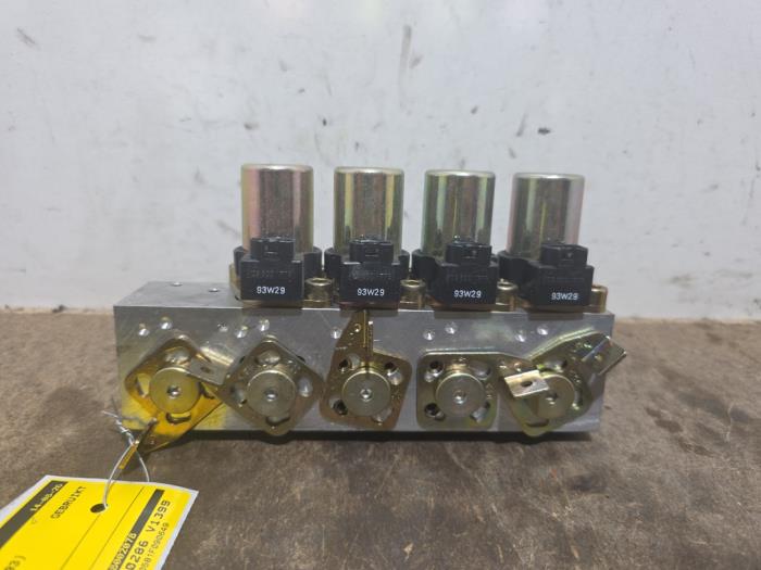 Ventilblock hydraulisch Mercedes 280SL-500SLC