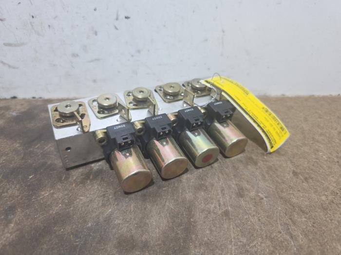 Bloc soupapes hydraulique Mercedes 280SL-500SLC
