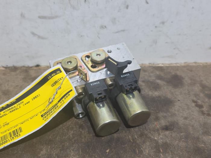 Bloc soupapes hydraulique Mercedes 280SL-500SLC