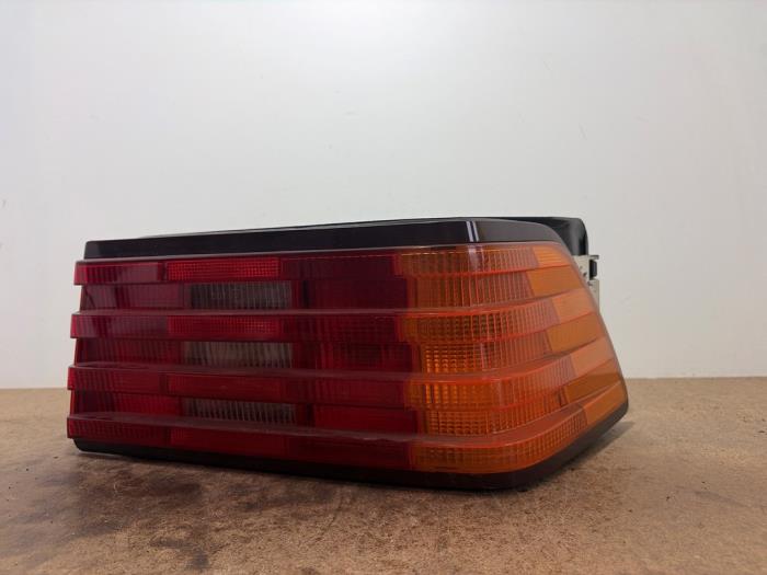 Luz trasera derecha Mercedes SL