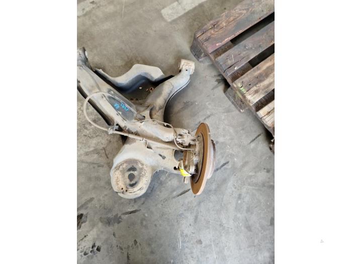 Knuckle, rear right Mercedes Vito