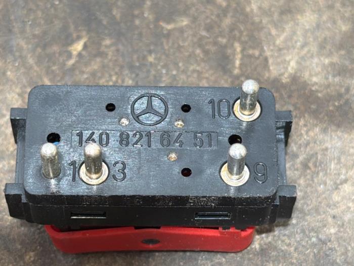 Przelacznik swiatel awaryjnych Mercedes 260SE-600SEL