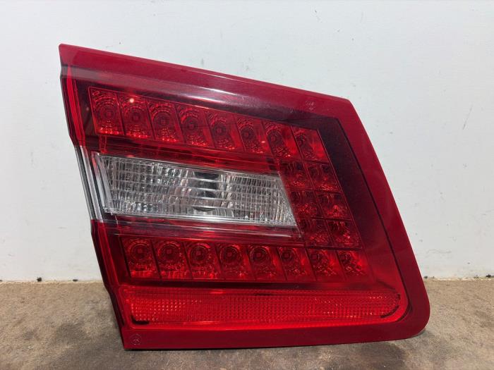Luz trasera izquierda Mercedes E-Klasse