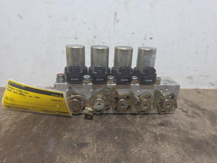 Hydraulic valve unit Mercedes 280SL-500SLC