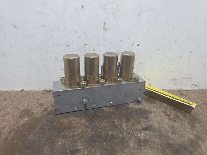 Ventilblock hydraulisch Mercedes 280SL-500SLC