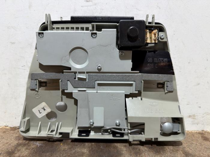 Eclairage intérieur avant Mercedes C-Klasse