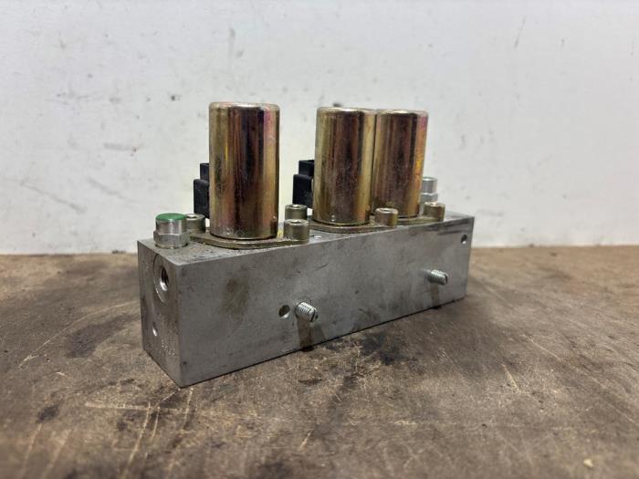 Bloc soupapes hydraulique Mercedes SL