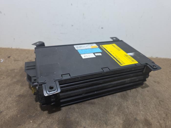 Amplificador de radio Mercedes 260SE-600SEL