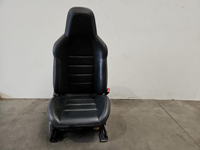 Stoel links Mercedes C-Klasse