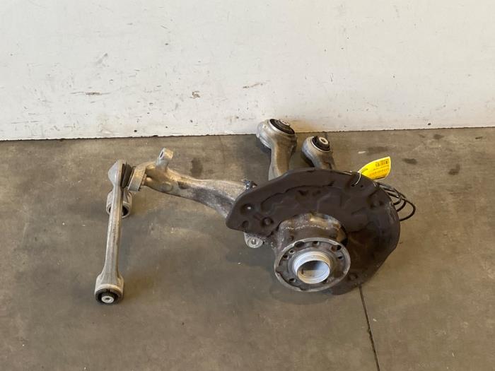 Fusee rechts-voor Mercedes C-Klasse
