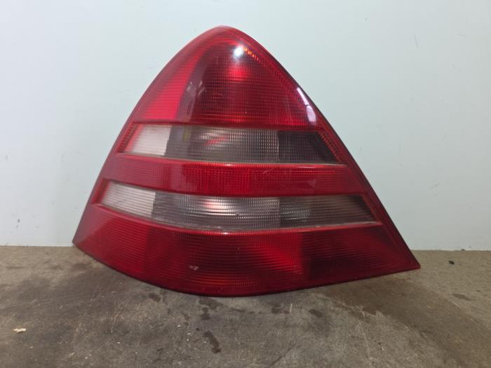 Luz trasera izquierda Mercedes SLK
