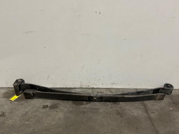 Bladveer achter Mercedes Sprinter