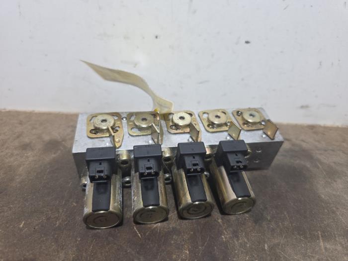 Hydraulic valve unit Mercedes SL